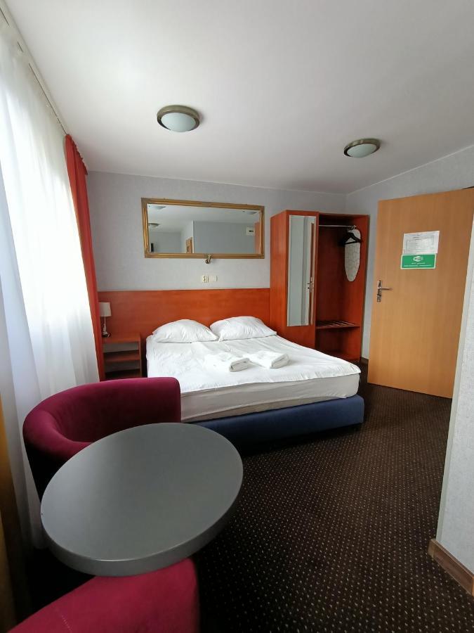 Hotel Pomorski Bydgoszcz Exterior photo
